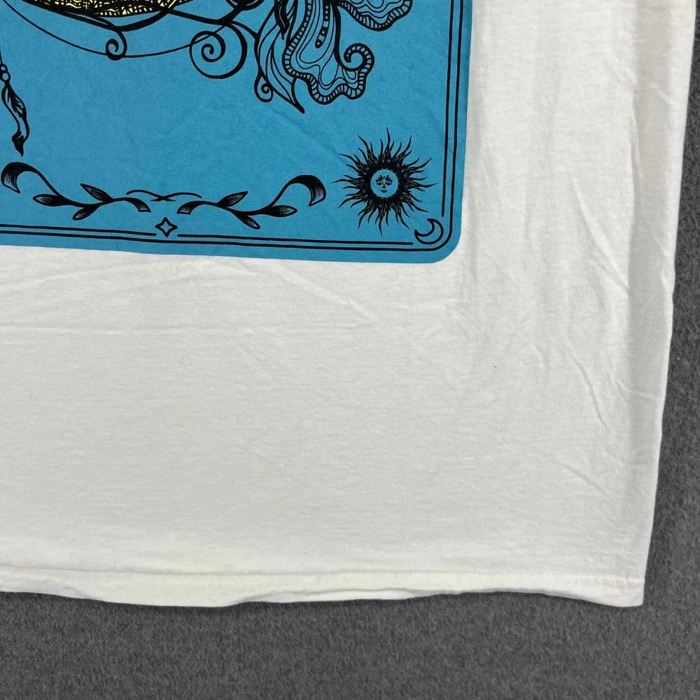 MTV Music Television Moon Face Graphic‎ T Shirt Large White Short Sleeve